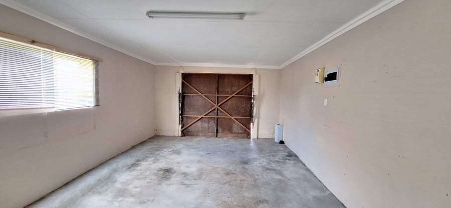 3 Bedroom Property for Sale in Albertinia Western Cape